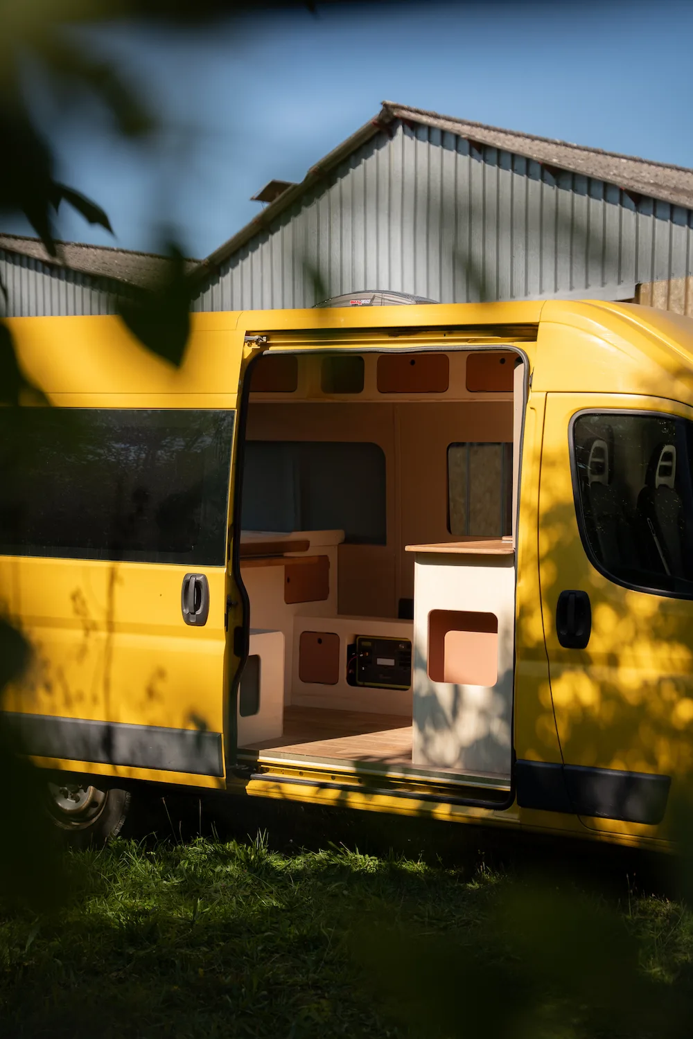 Van Le Gros Jaune aménagé