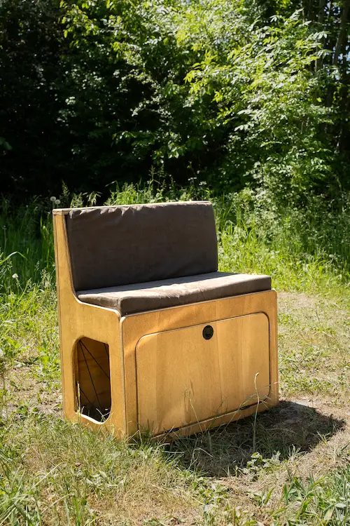 Détail d'un meuble de van sur mesure